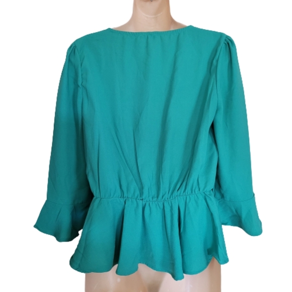 Francesca's Miami Green Peplum Wrap Across Bell Sleeve Blouse Size Women Medium - Picture 2 of 9